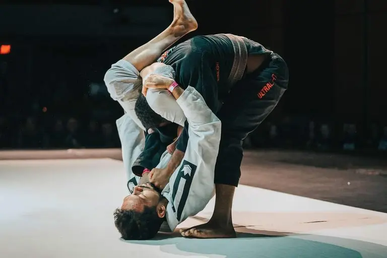 Entrenamiento de Jiu-Jitsu en Estado del Arte